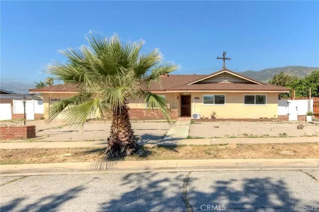 184 Palmyra, San Bernardino, CA — listing photo 1