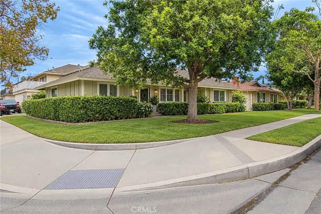 2731 W Orion Avenue, Santa Ana, CA — listing photo 1