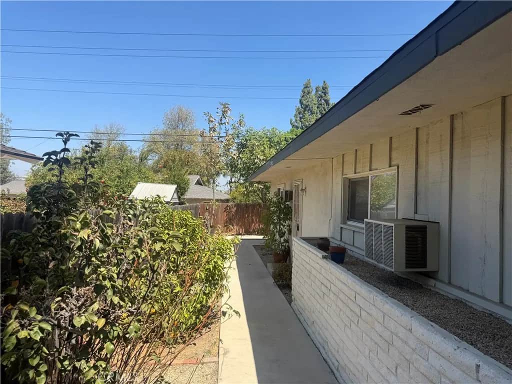 2399 Daventry, Riverside, CA — listing photo 1