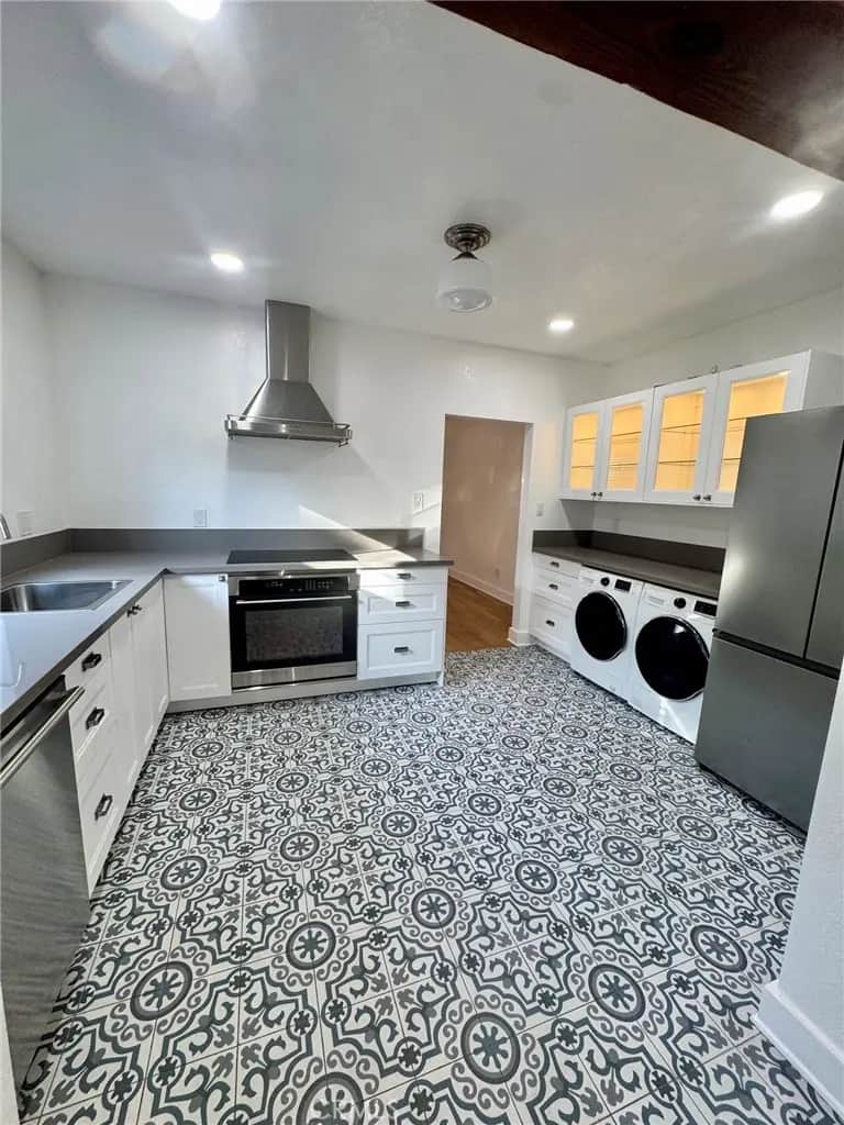 283 W 15th, San Pedro, CA — listing photo 1