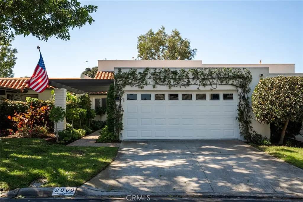 2009 Barranca, Newport Beach, CA — listing photo 1