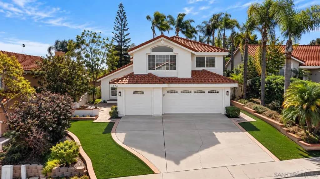 1873 Paseo Del Lago, Vista, CA — listing photo 1
