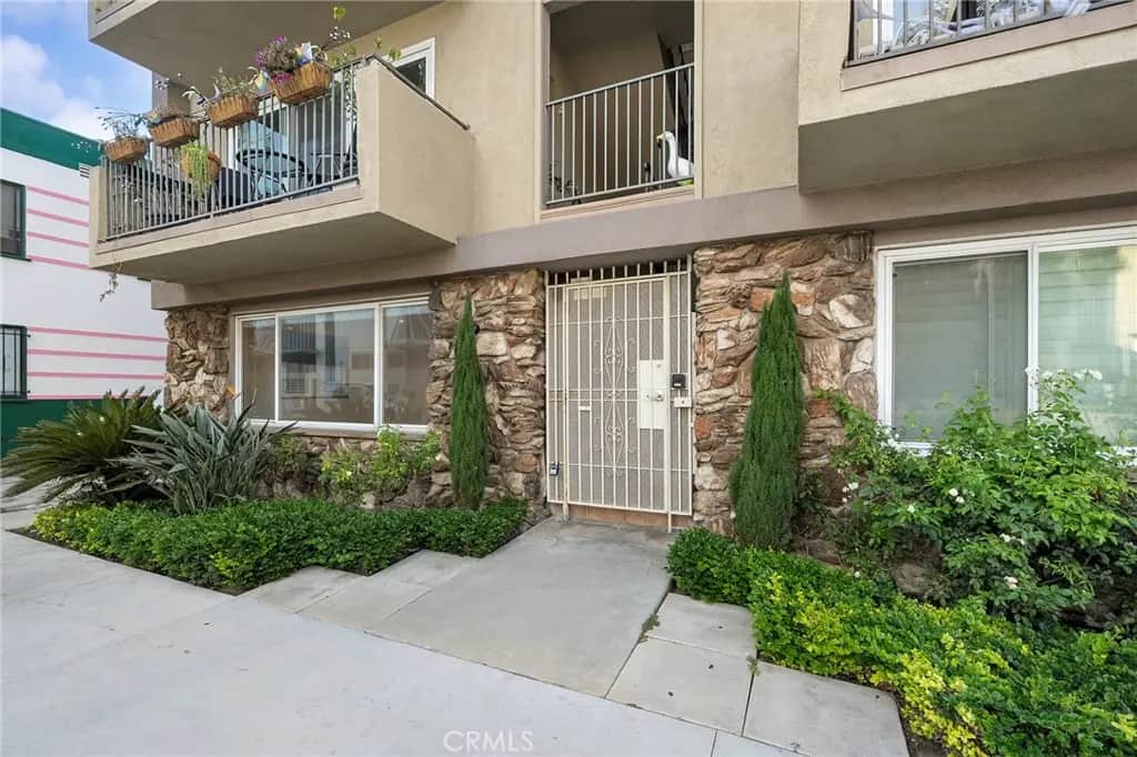 21 Alamitos Avenue 1, Long Beach, CA — listing photo 1