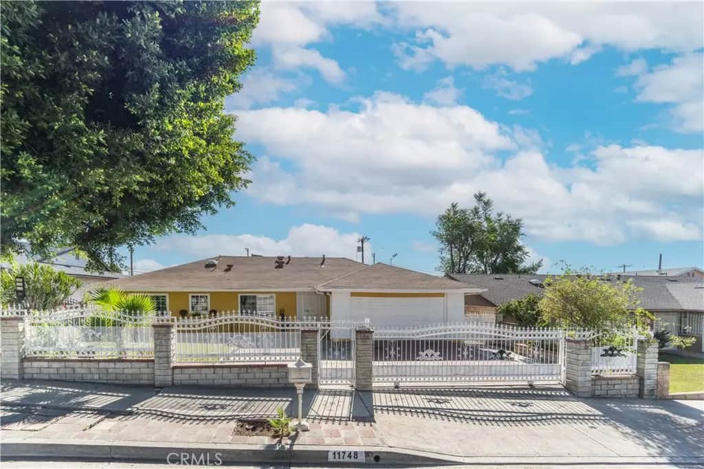11748 Remington Street, Sylmar, CA — listing photo 1