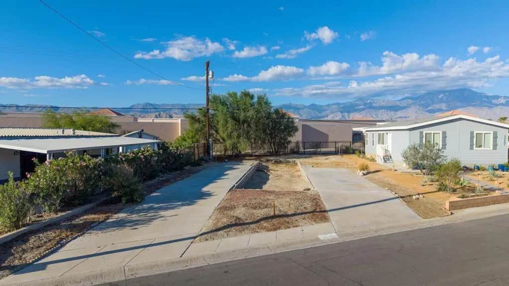 33521 Westchester Drive, Thousand Palms, CA — listing photo 1