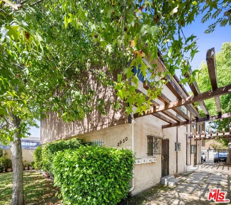 2946 S Western Avenue 4, Los Angeles, CA — listing photo 1