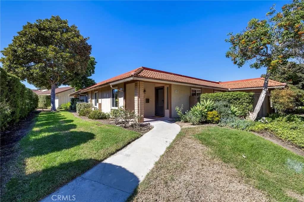 3122 Via Serena N C, Laguna Woods, CA — listing photo 1
