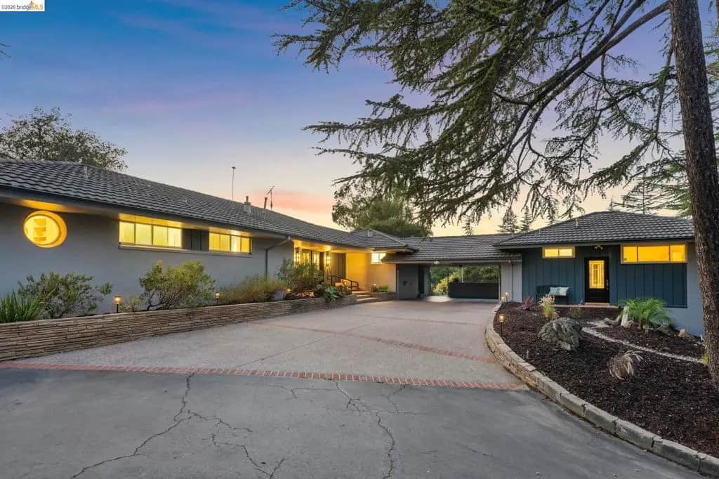 11260 Kerrigan Dr, Oakland, CA — listing photo 1