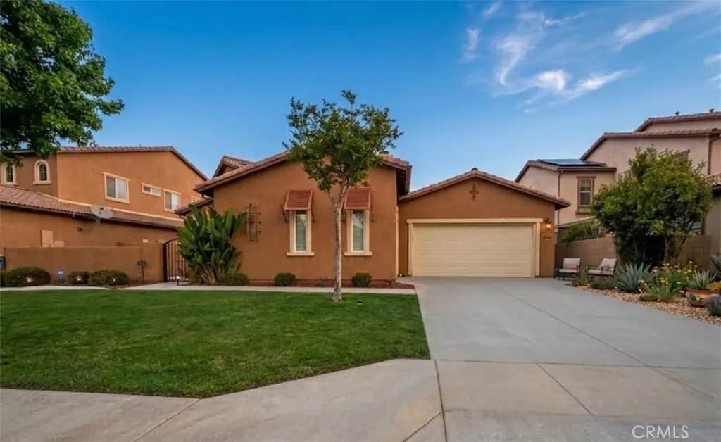 366 Caldera, Perris, CA — listing photo 1