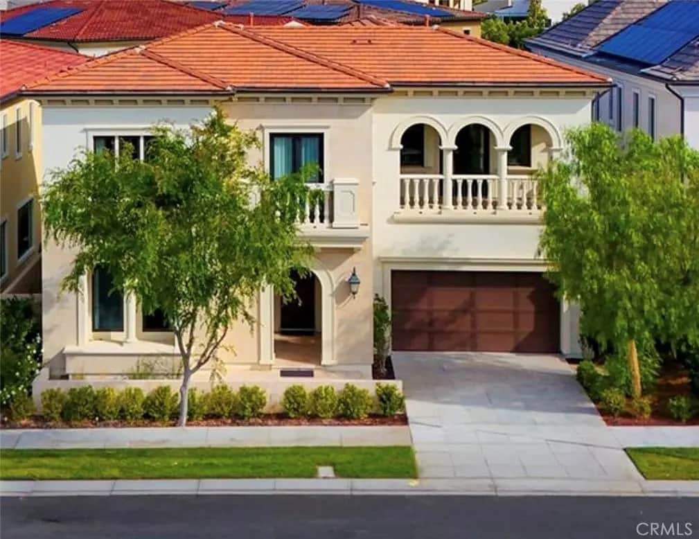 57 Pulsa, Irvine, CA — listing photo 1