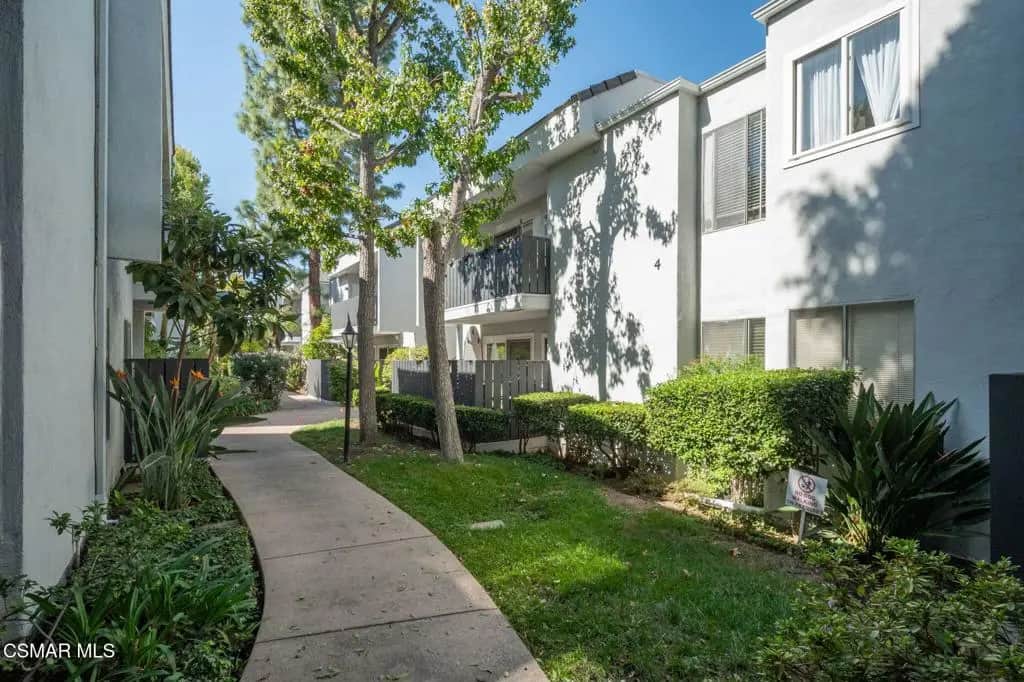 18645 Hatteras Street 295, Tarzana, CA — listing photo 1