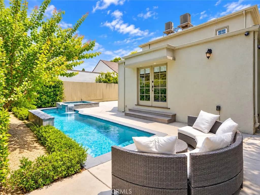 515 N Crescent Heights, Los Angeles, CA — listing photo 1