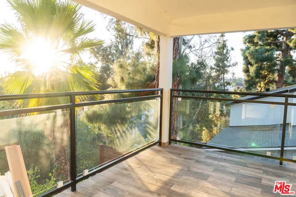 1933 Lemoyne 1/2, Los Angeles, CA — listing photo 1