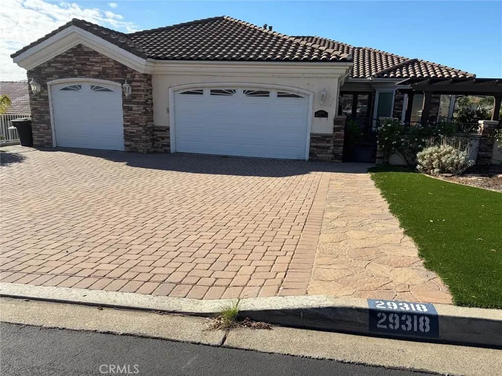 29318 Stampede Way, Canyon Lake, CA — listing photo 1