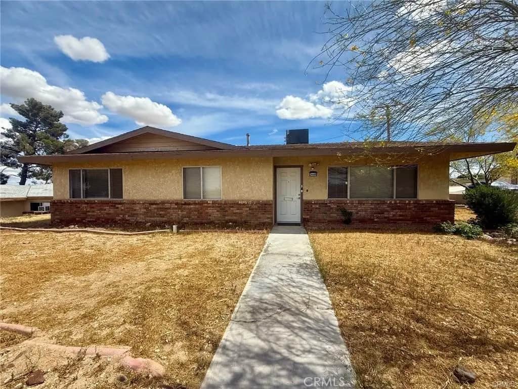 34465 J St, Barstow, CA — listing photo 1