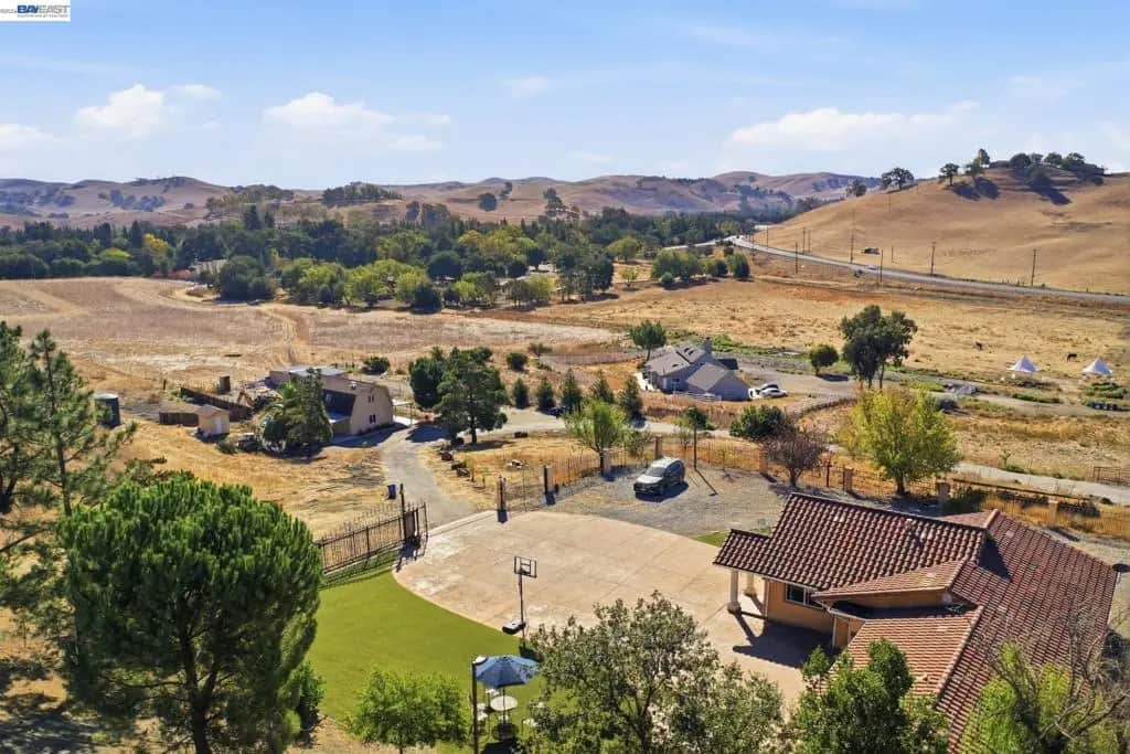 4975 Camino Tassajara, Danville, CA — listing photo 1