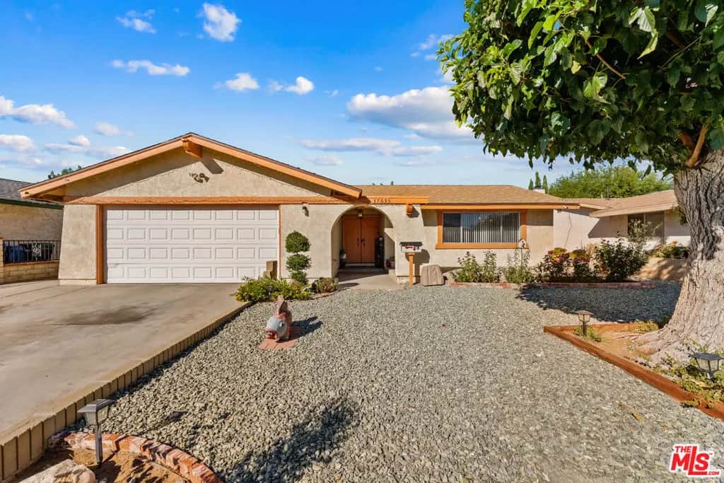37635 E 28th Street, Palmdale, CA — listing photo 1