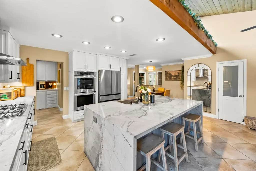 870 Linda Lane, San Marcos, CA — listing photo 1