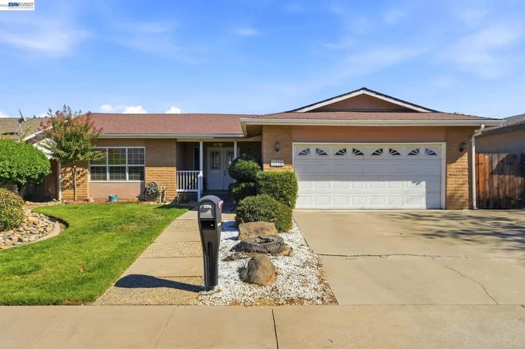 1732 Rose Ave, Ceres, CA — listing photo 1
