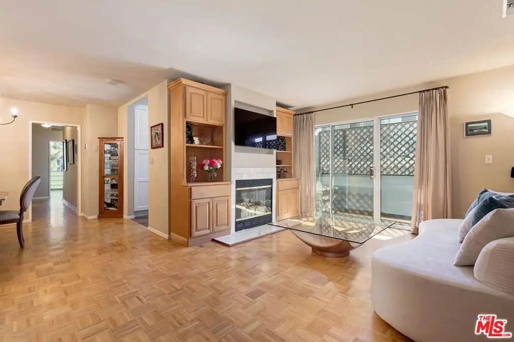 2223 S Bentley Avenue 202, Los Angeles, CA — listing photo 1
