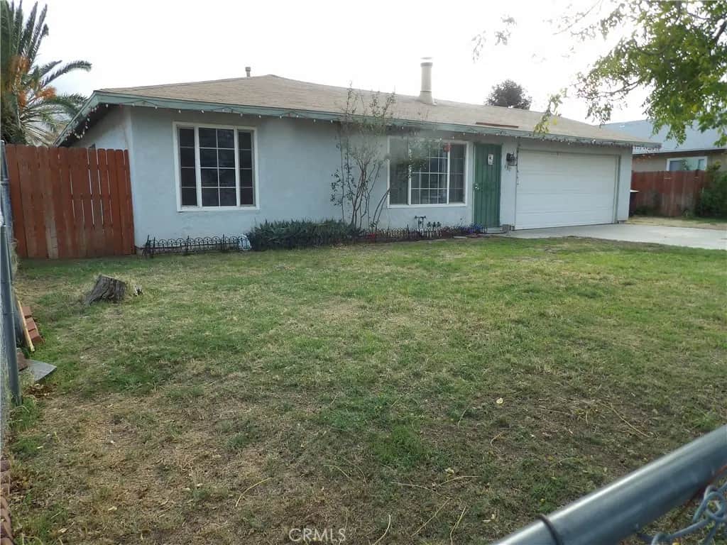 430 W Barbour, Banning, CA — listing photo 1