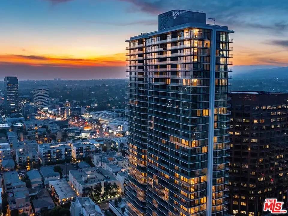 11750 Wilshire Boulevard 2907, Los Angeles, CA — listing photo 1