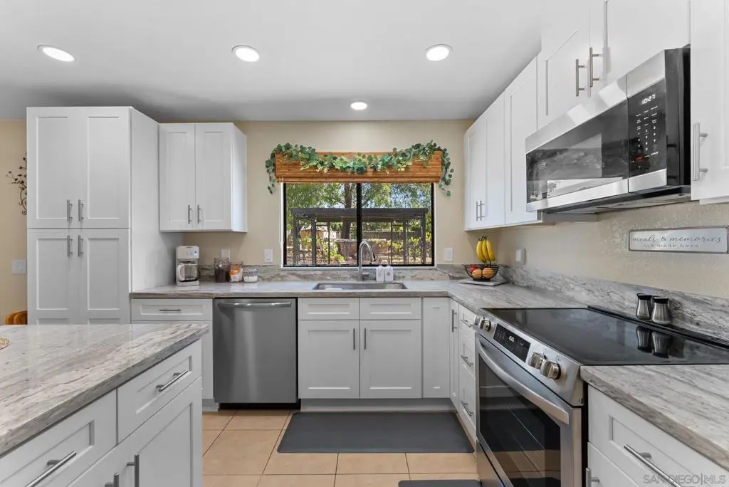 16333 Bassett ct., Ramona, CA — listing photo 1