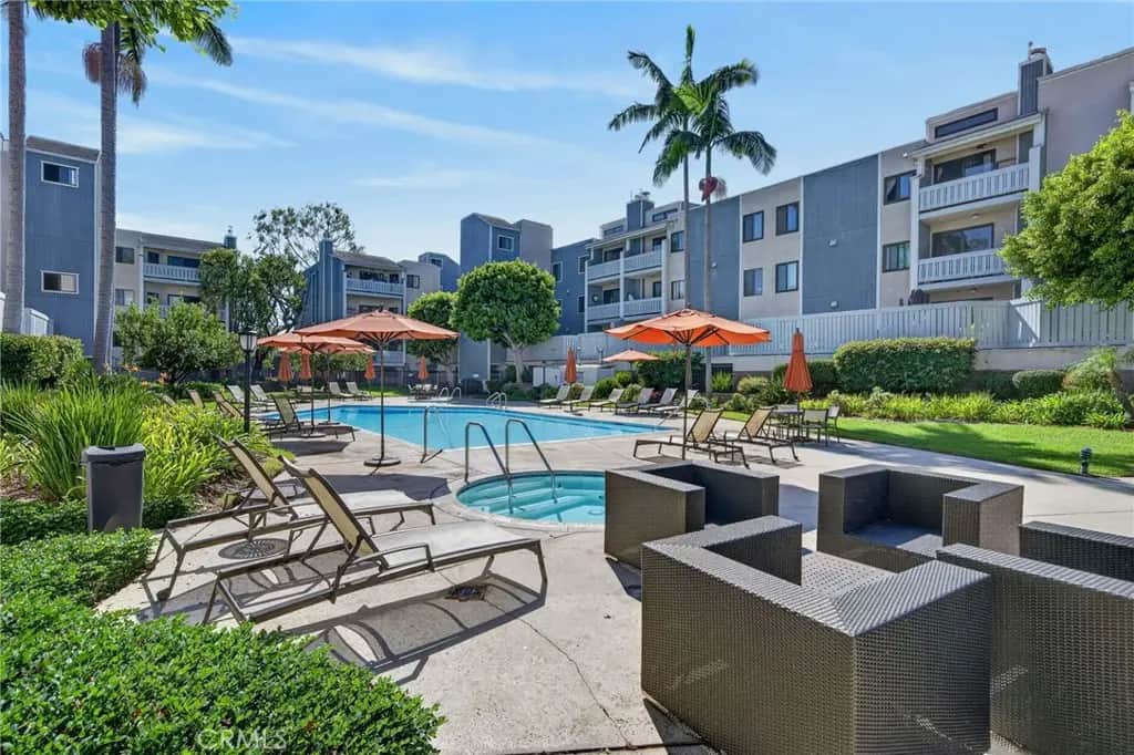 8162 Manitoba, Playa Del Rey, CA — listing photo 1