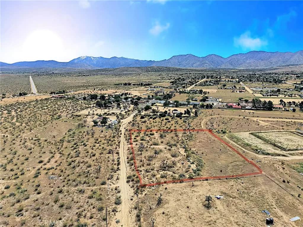 132 E Avenue V13, Pearblossom, CA — listing photo 1