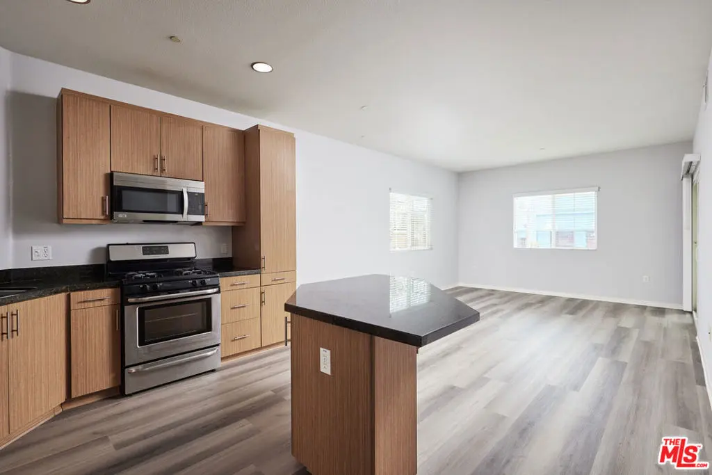 1408 W WASHINGTON Boulevard 113, Los Angeles, CA — listing photo 1