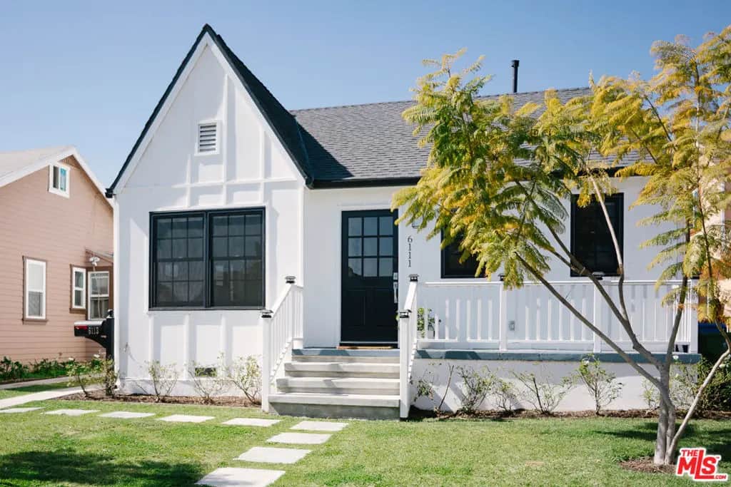 6111 S HARCOURT Avenue, Los Angeles, CA — listing photo 1