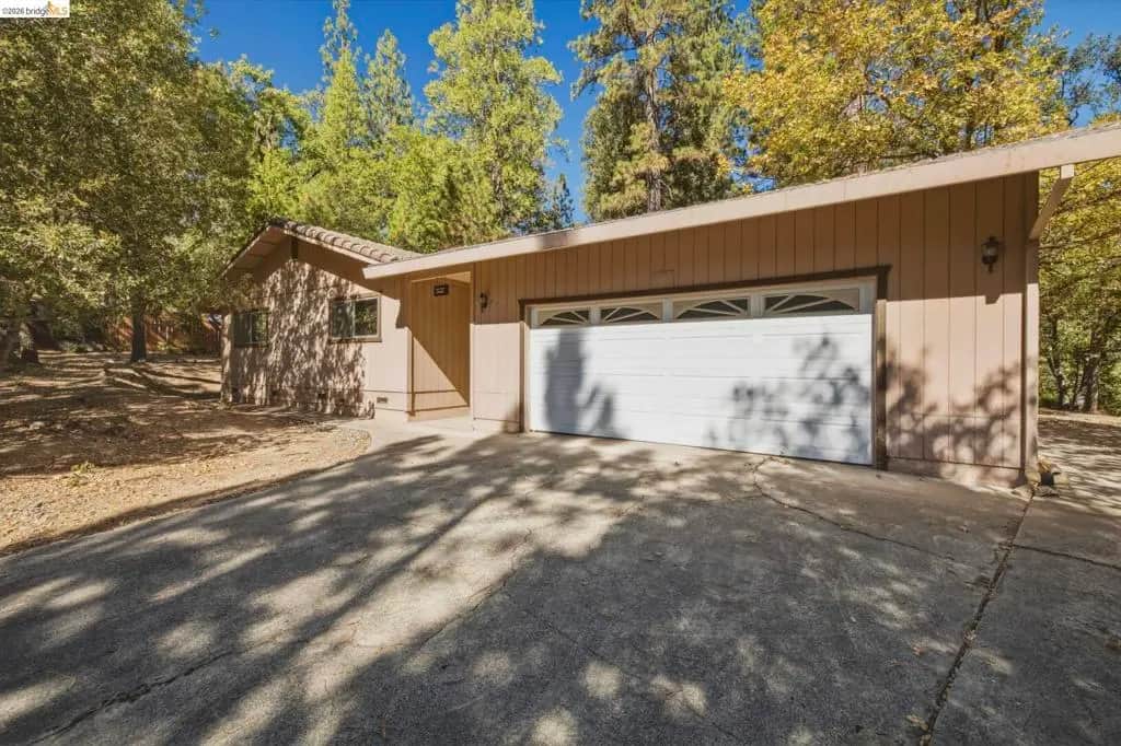21919 Fallview Dr, Sonora, CA — listing photo 1