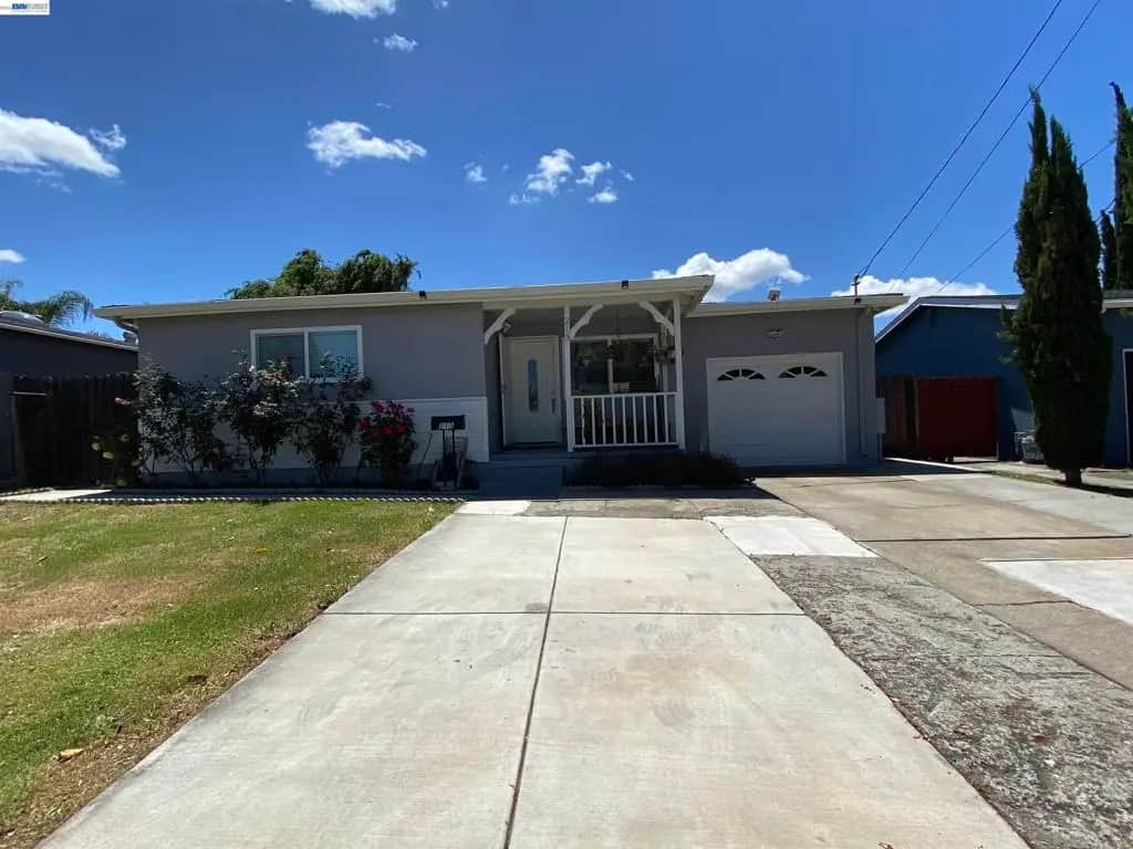 213 W Leland Rd, Pittsburg, CA — listing photo 1