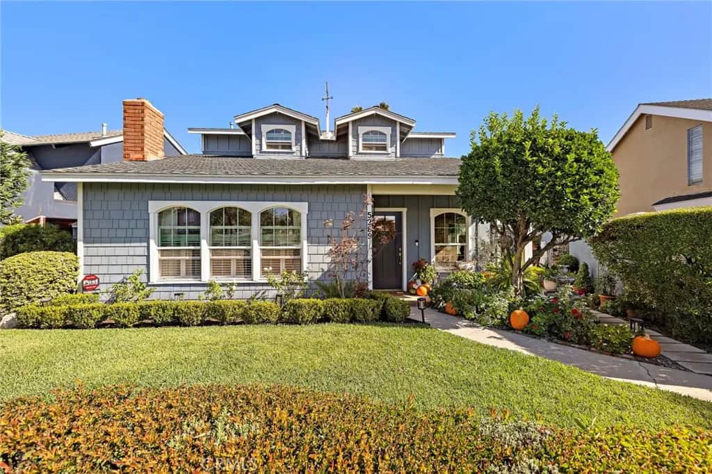 5289 E Appian Way, Long Beach, CA — listing photo 1