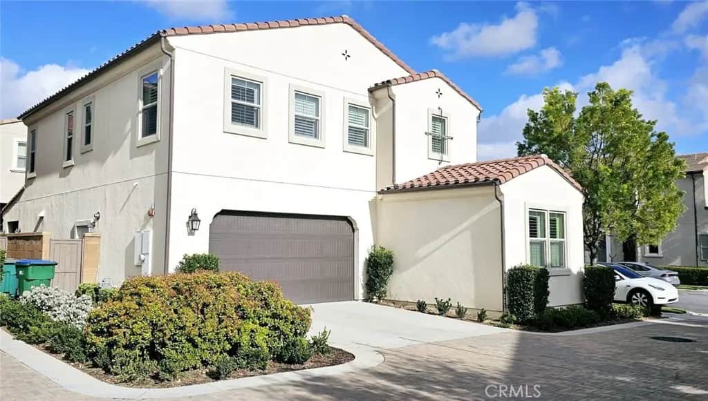 137 Hemisphere, Irvine, CA — listing photo 1