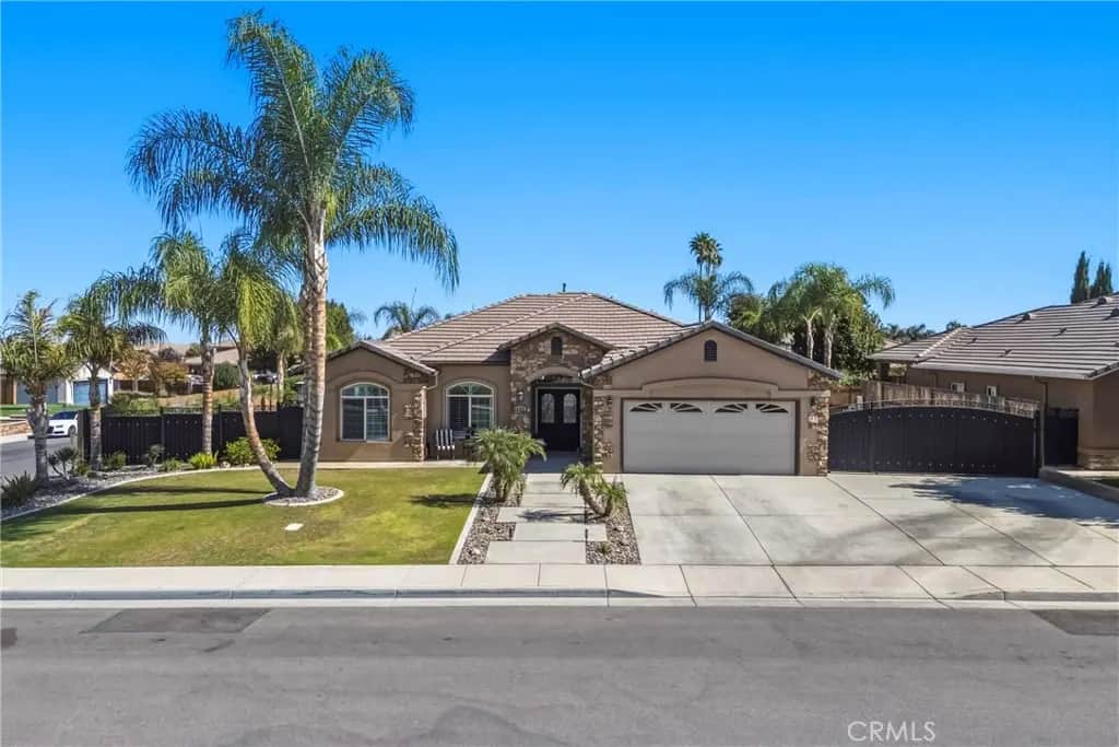 426 Palm Street, Taft, CA — listing photo 1