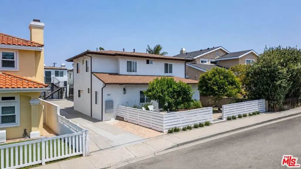 2107 Pullman Lane C, Redondo Beach, CA — listing photo 1