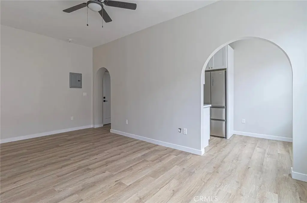 1829 E 4th St 6, Long Beach, CA — listing photo 1