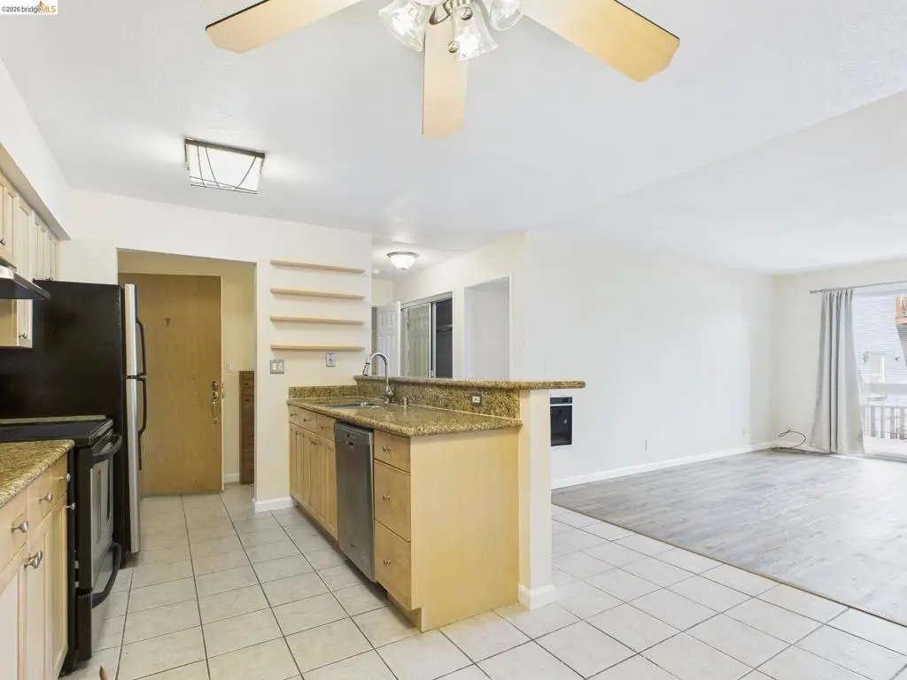 466 Crescent St, Oakland, CA — listing photo 1
