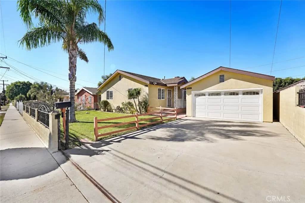 10529 S Truro, Inglewood, CA — listing photo 1