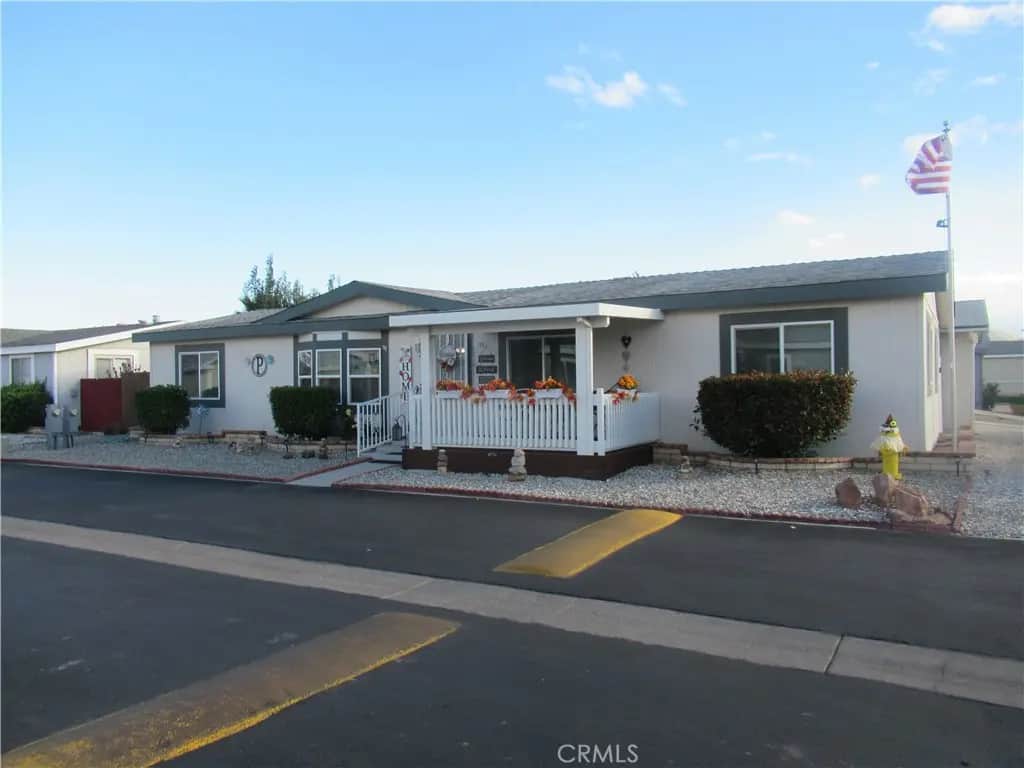 21621 Sandia Road 33, Apple Valley, CA — listing photo 1