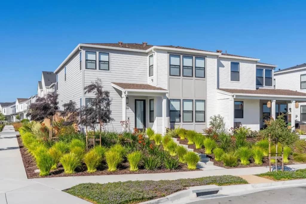 2501 Ocean Bluff Avenue, Marina, CA — listing photo 1