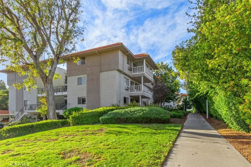 969 Calle Aragon 3E, Laguna Woods, CA — listing photo 1