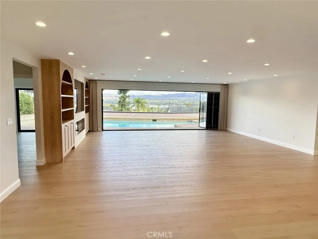 5219 E Gatewood, Anaheim, CA — listing photo 1