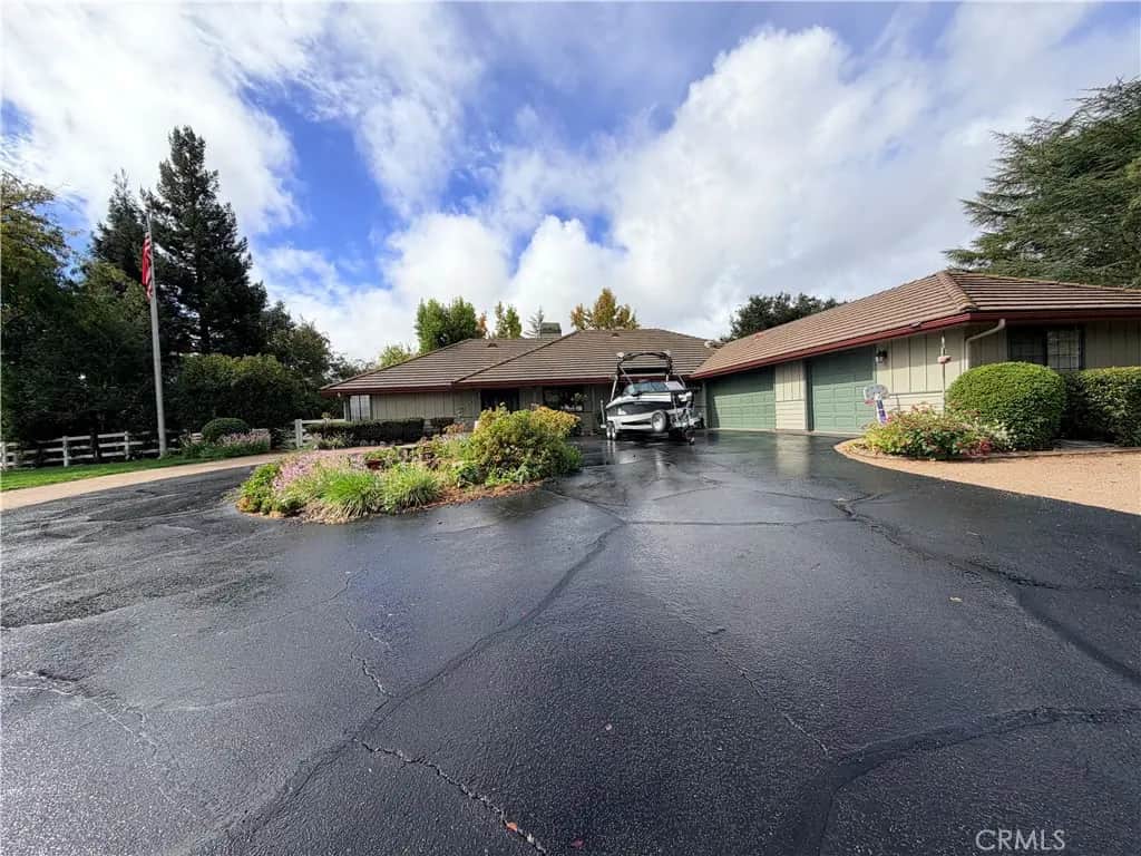1380 Shane, Templeton, CA — listing photo 1