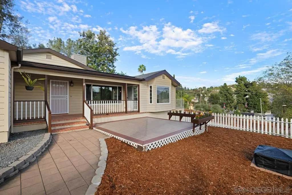 9092 TERRACE DR, La Mesa, CA — listing photo 1