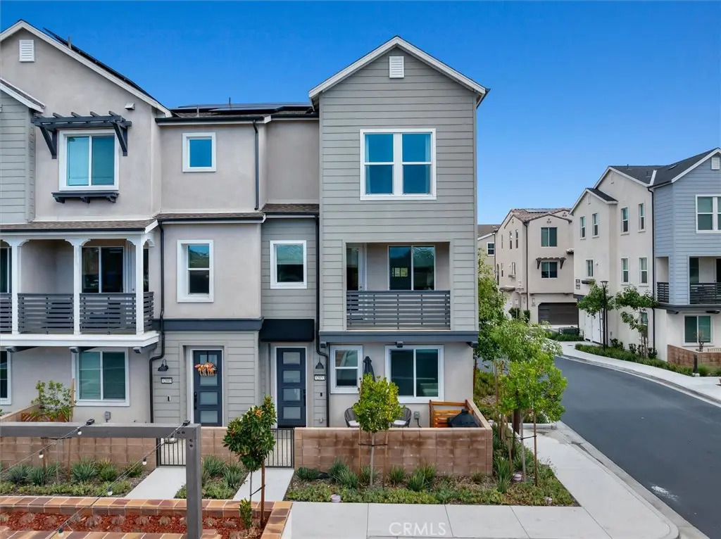 32053 Paseo Vienta, San Juan Capistrano, CA — listing photo 1