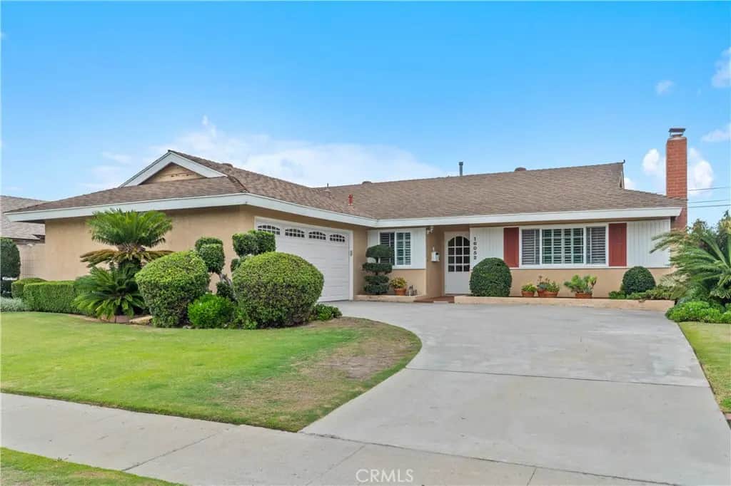 16052 Waltz Circle, Huntington Beach, CA — listing photo 1