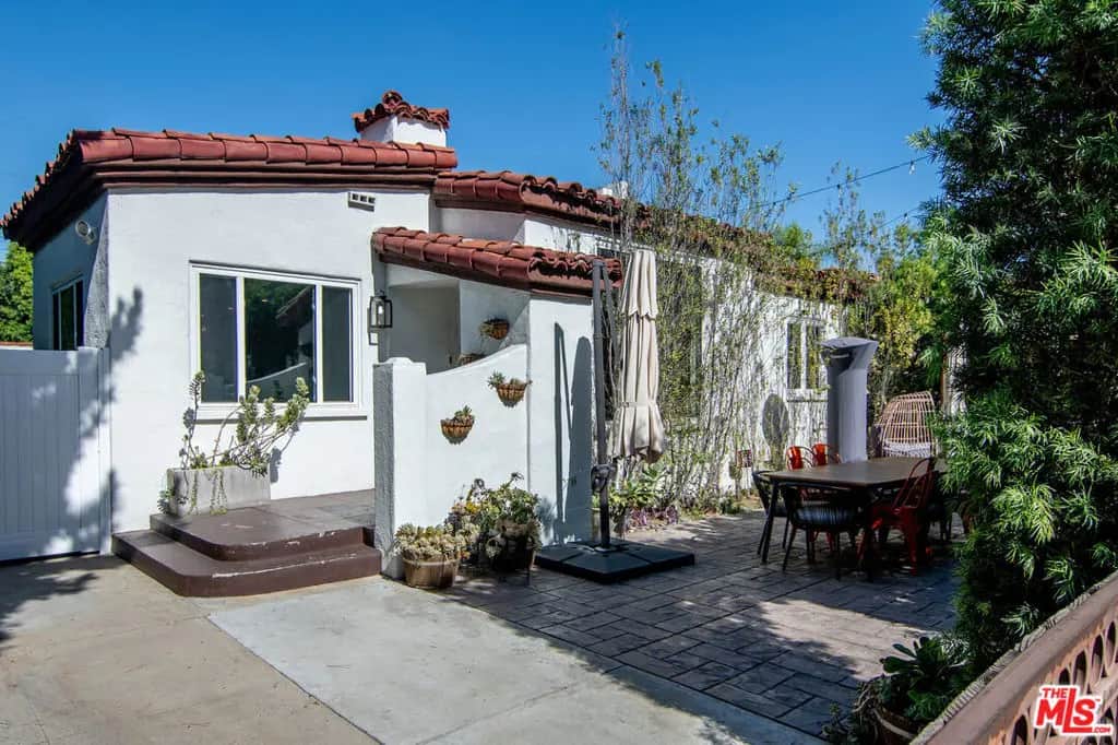 8949 W 24th Street, Los Angeles, CA — listing photo 1