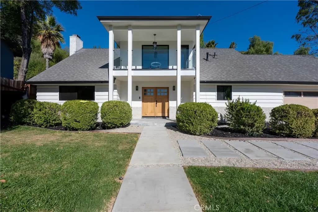 21801 Providencia, Woodland Hills, CA — listing photo 1
